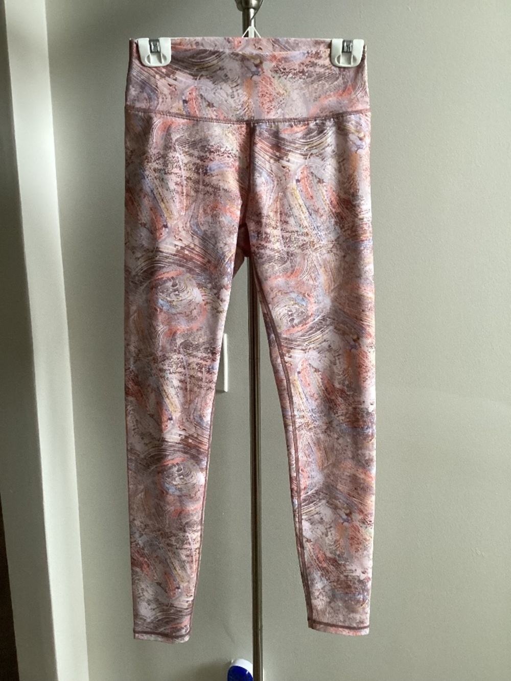 Pink swirl print leggings